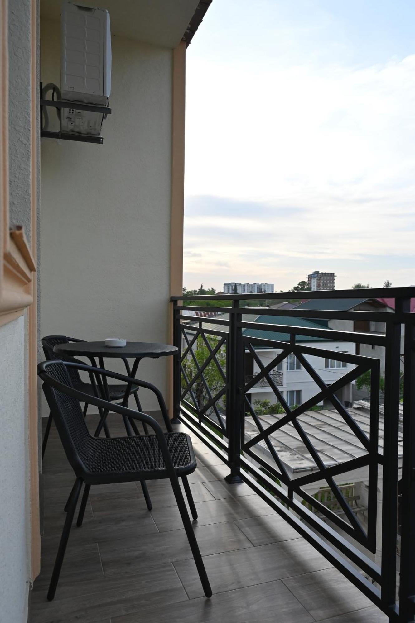 Hotel K124 Kutaisi Exterior foto